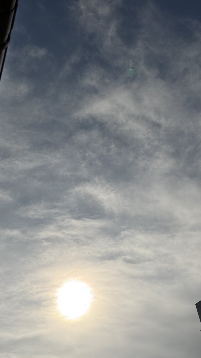 Haru_ka0410's tweet photo. まだ雲もあるけど
太陽、青空久しぶりー☀️
嬉しー✨
お天気ありがとう😭

【日本酒ゴーアラウンド】
当日分のバッジもあり〼🍶

『前田家』さんインスタ↓
https://t.co/OHmTOsYZrk
JR阿佐ヶ谷駅 南口 https://t.co/aoxBPGcrH6