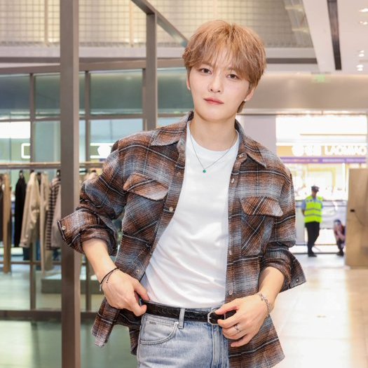 rh8zhdVY6nENKVx's tweet photo. #ジェジュン　さん皆さんお早う😊♫
今月も体調崩さないよう気をつけてマイペースで頑張って行きましょう🍀✨
笑顔で心穏やかな充実した良い１日を🤲🍀✨毎日ジェジュンさんを想いながら💖💕✨心身共に大切に🍀先月はお世話になり有り難うございました💖💕✨今月も宜しくお願いします♬✨
👋😊🍀✨ https://t.co/IAp8fcNFeG