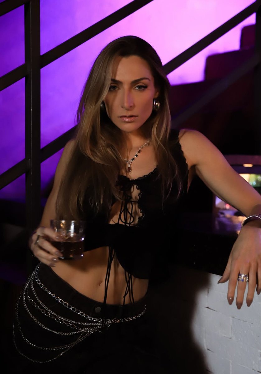 itstarliing's tweet photo. essa Erika é uma coisa né https://t.co/N3XkOwBAzu