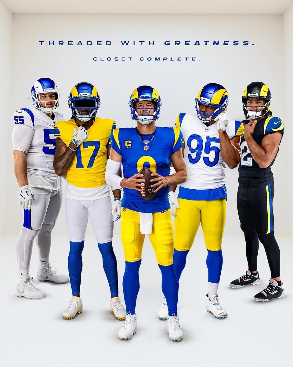 mrmilko8's tweet photo. This is an elite closet- how it should've been after 2019 (I had some issues with our closet before, but they completely won me over with the changes they made- I adore these uniforms) https://t.co/UBhC4ahaeh
