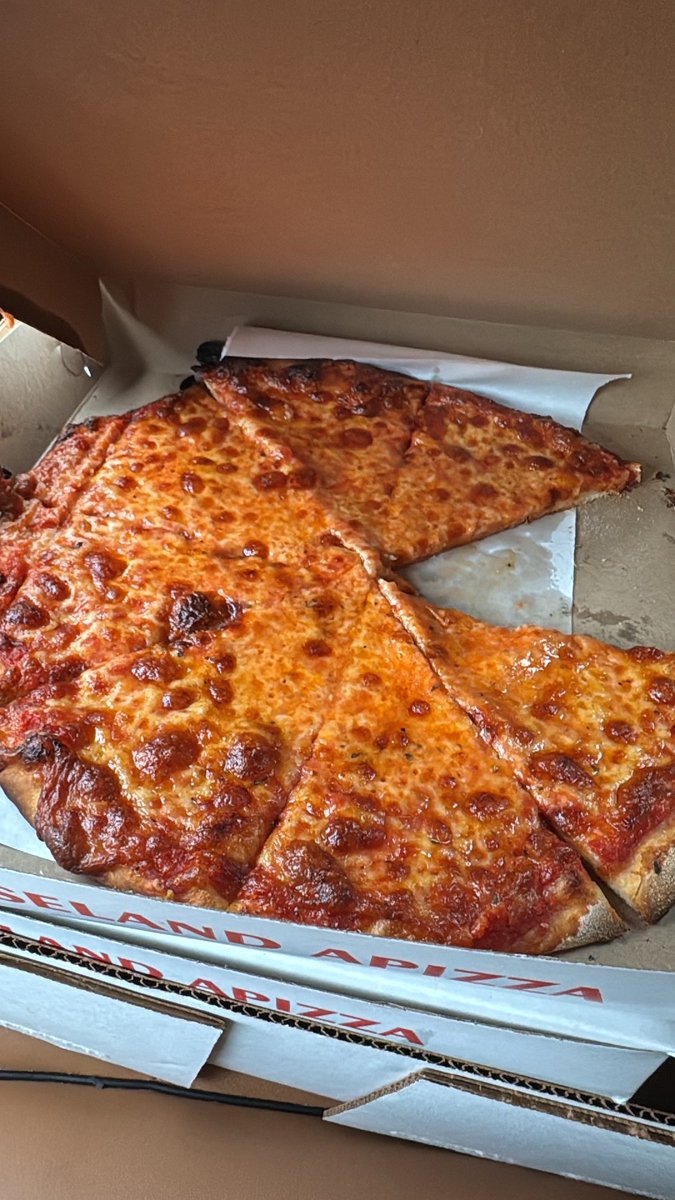 zrf94's tweet photo. The pie https://t.co/M5ZeiWfdT8