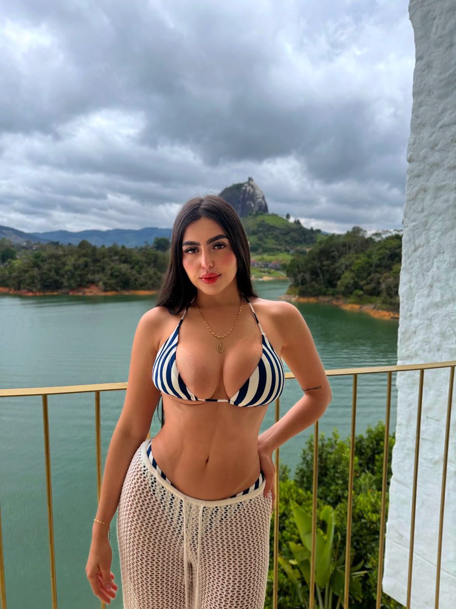 vstya06_'s tweet photo. “Mírame, pero no te enamores.” 🙈😍🥰
Me Gusta Y Rty ❤️
#Querétaro https://t.co/gLPlY24Dmr