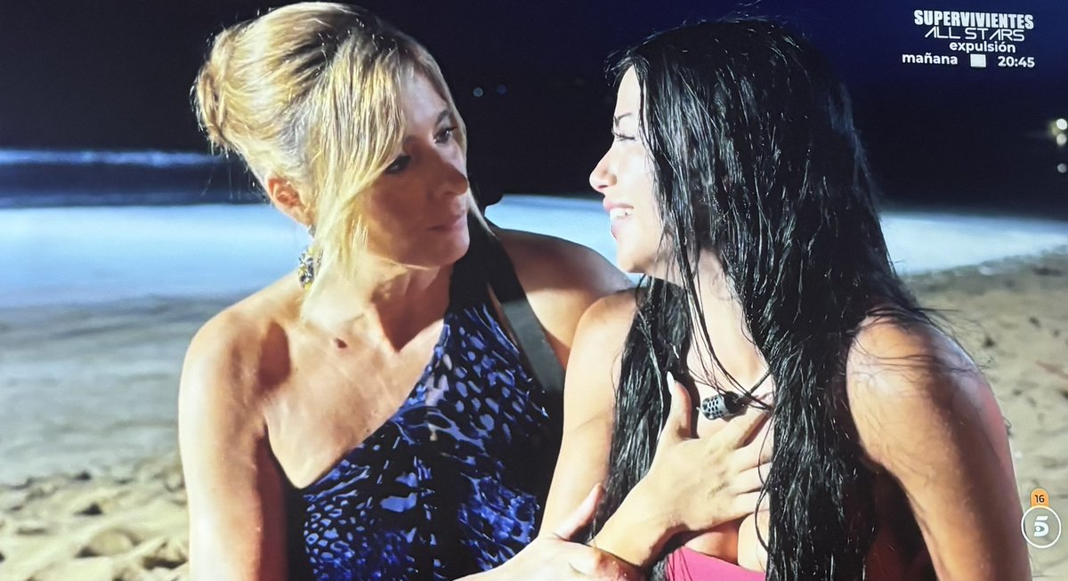 Paulacaride00's tweet photo. Gema: baby no…
Sandra: ¿baby de qué? ¿Pero tú has visto esas imágenes? Confía en ti Gema

DOÑA SANDRA BARNEDA 
#LaIslaDeLasTentaciones8 https://t.co/RMGzuZF0sF