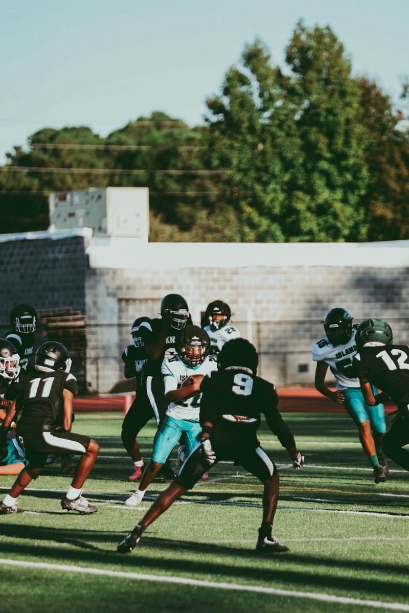 DavidWrightt5's tweet photo. Class of 2030 | 5'6" 156 lbs | Freshman | Highlights ⚡️ Rushed for over 130+yards this game https://t.co/3E2oY0garO