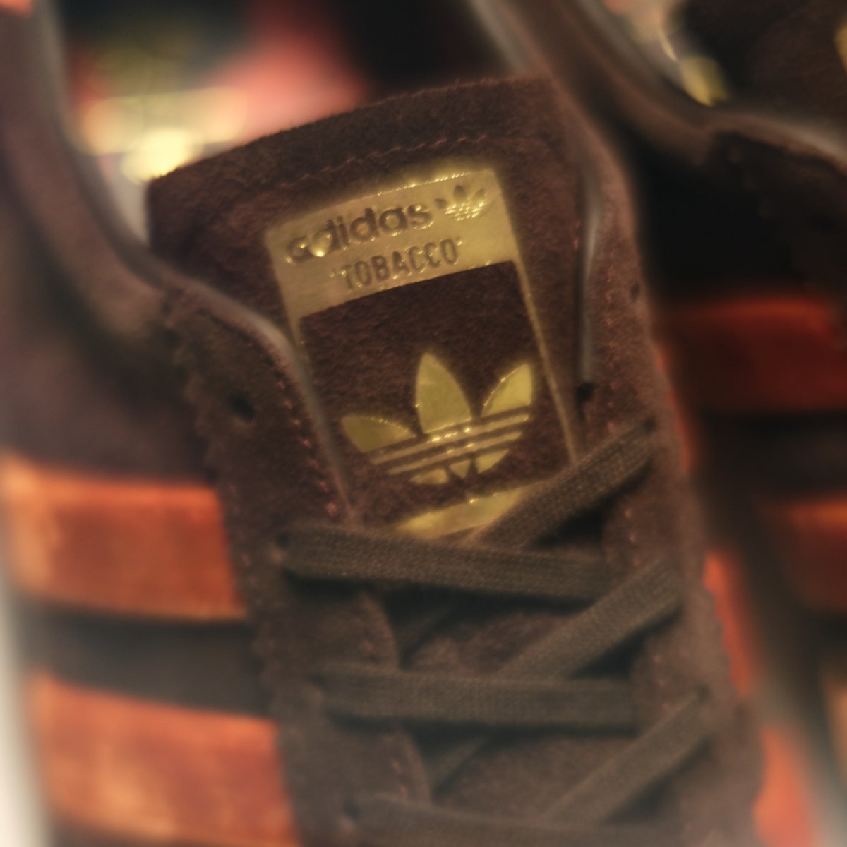 atmos_tokyo's tweet photo. adidas TOBACCO atmos "KOYO"
「atmos」が「adidas Originals」とコラボレーションした、
『TOBACCO atmos KOYO』が登場。