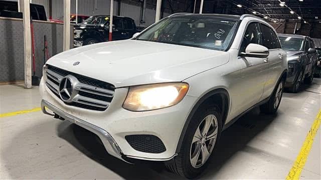 Psaater's tweet photo. Dealers deal foreign used 2016 GLC300 full option just landed in Lagos 22m https://t.co/wnaxmJJgj9