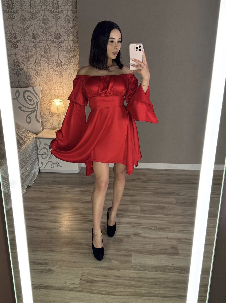 _Marushya's tweet photo. Sluší mi červená?🥰 https://t.co/GfmkmXqNPK