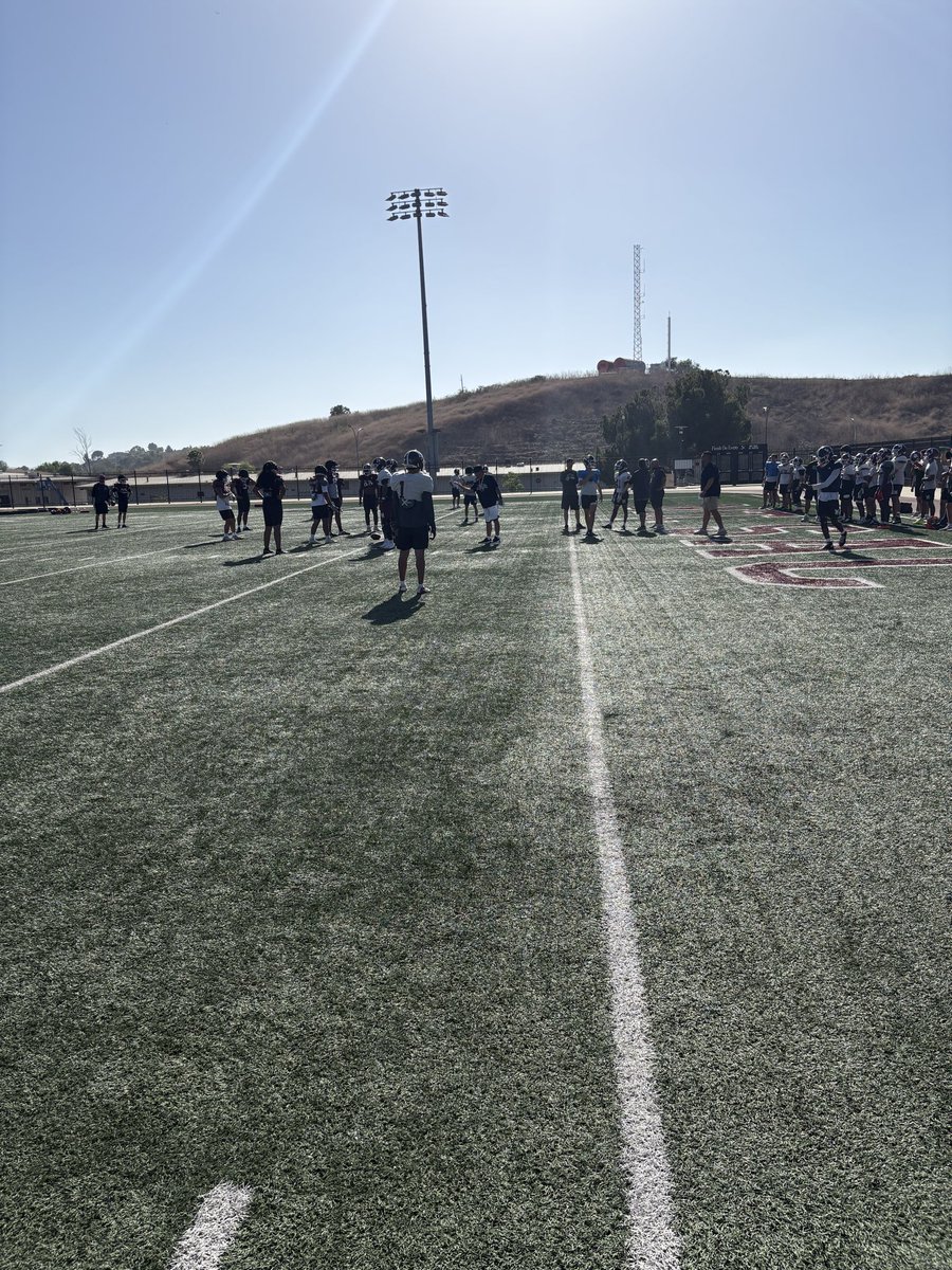 dresserwinn's tweet photo. πMt Sac
@UTM_FOOTBALL
#RISE27 https://t.co/HEX0jt1xu2