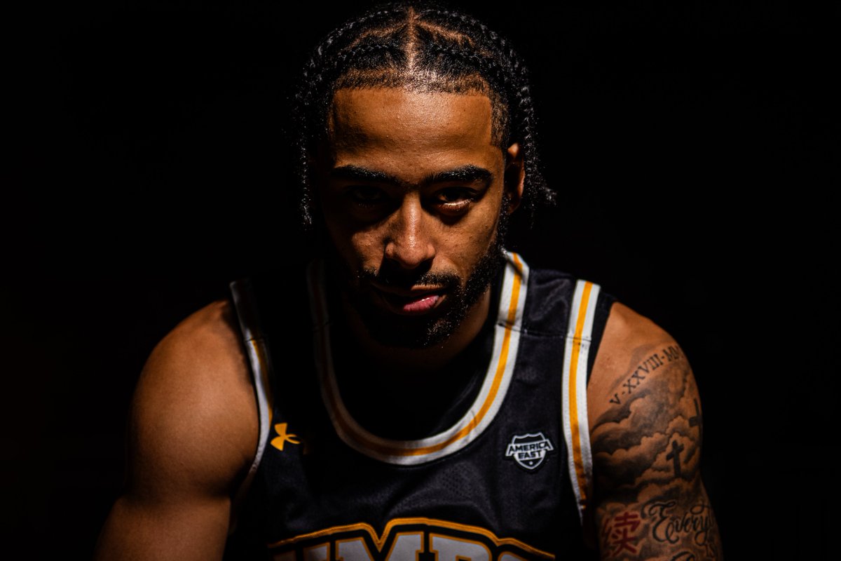 UMBC_MBB's tweet photo. Season loading...

#RetrieverNation https://t.co/ysBOri2M4R