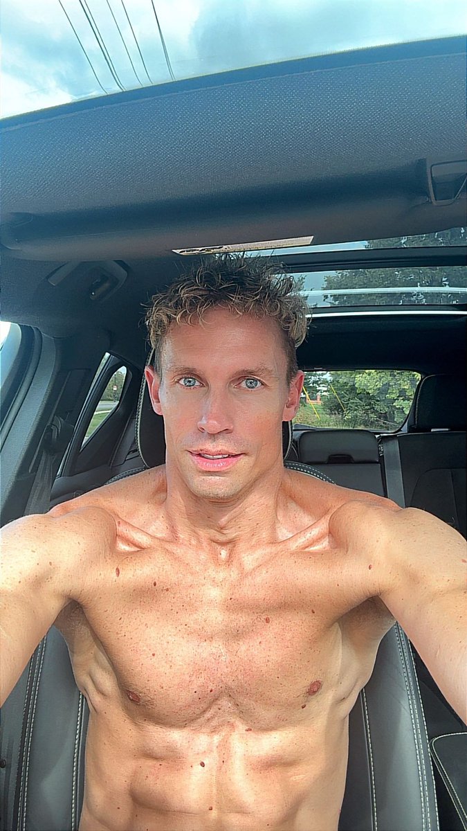 Eric_LeanMuscle's tweet photo. Too hot in here! https://t.co/VylEb37Zk4