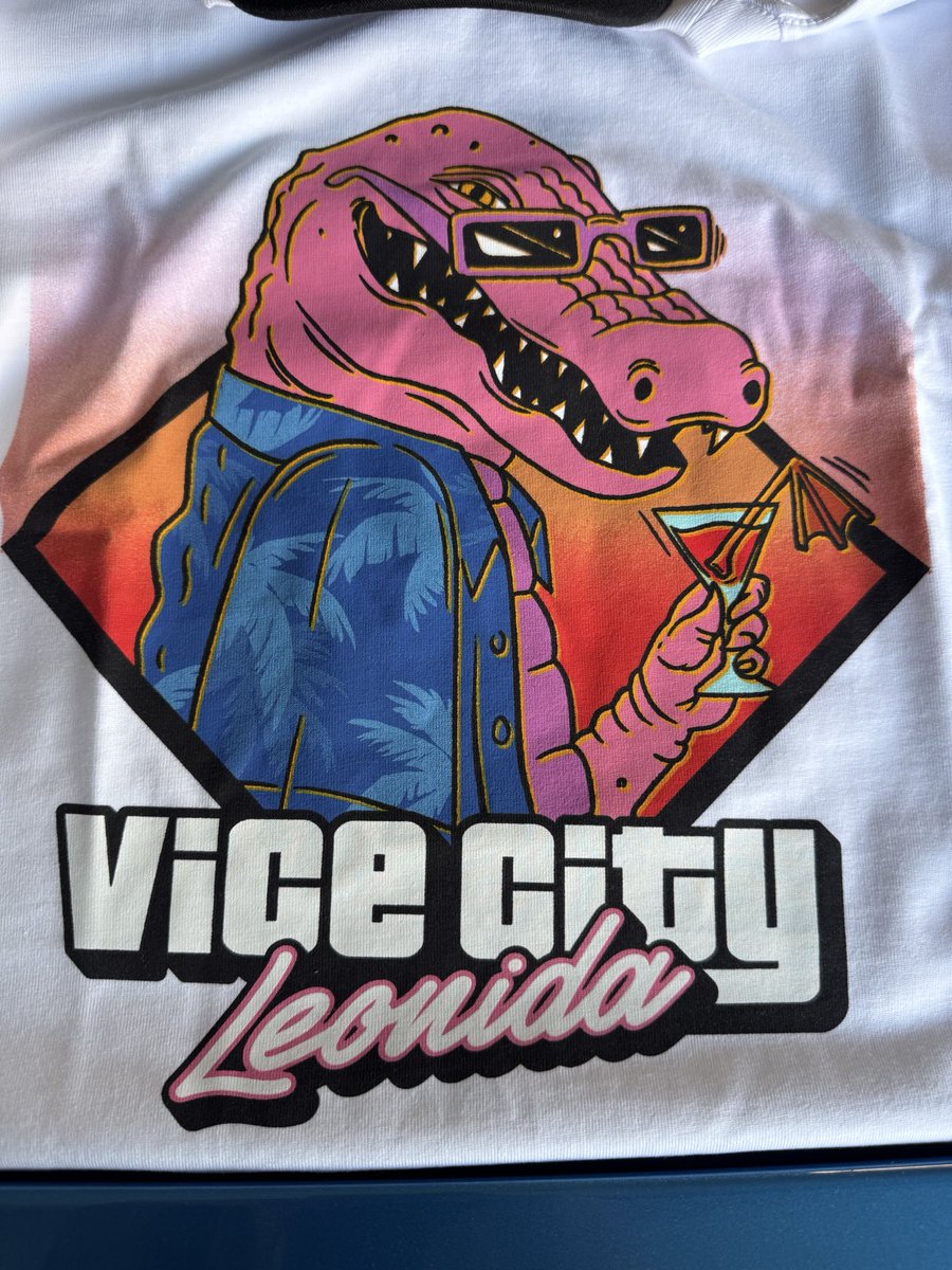 thaRadBrad's tweet photo. Thanks @RockstarGames for the GTA 6 care package! https://t.co/BQ0HoPDyTq
