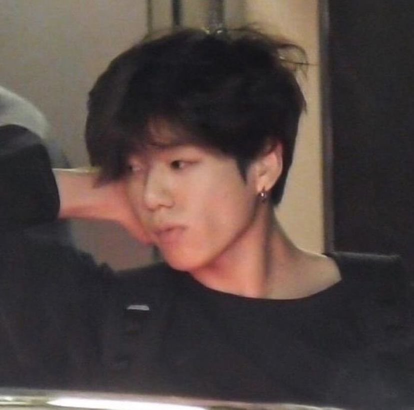 koolunelle's tweet photo. i love seeing jungkook like this, he’s so naturally beautiful https://t.co/darw1CRYpB