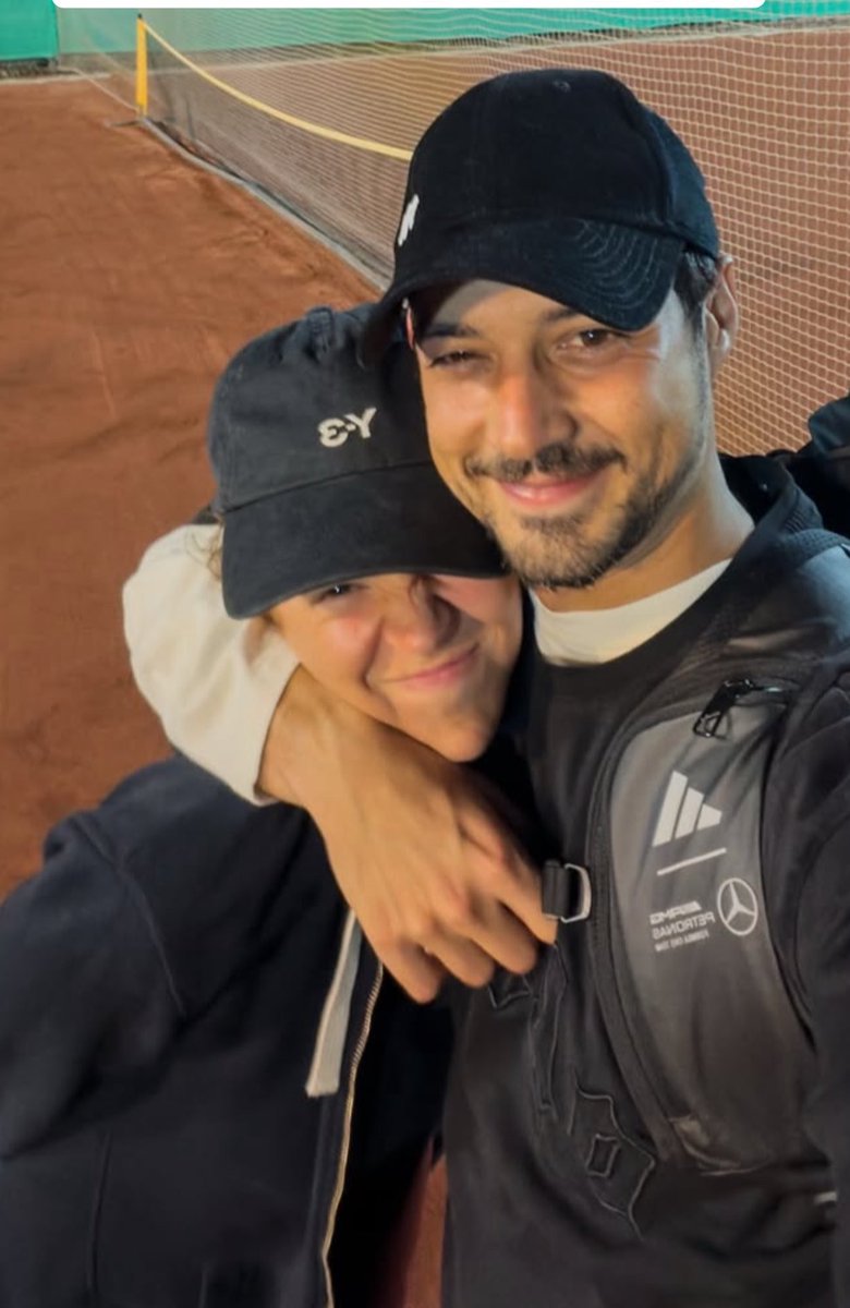 gazetemagazintv's tweet photo. Mert Yazıcıoğlu’ndan sevgilisi Zeynep Artukmaç ile paylaşım📸 https://t.co/OKXrXS2wc8