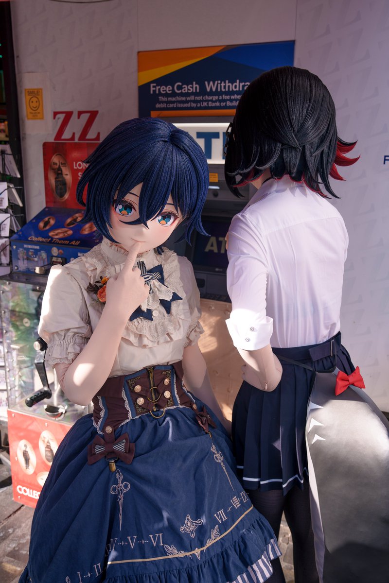 Karly_Lilia's tweet photo. Wise~ What's the password of your debit card? 😈
哥，你银行卡密码多少呀www
🦈: @GuaEthan 
📷: @SmallJam5505 
#kigurumi #着ぐるみ #ZenlessZoneZero‌ https://t.co/TRg9YmrEb3