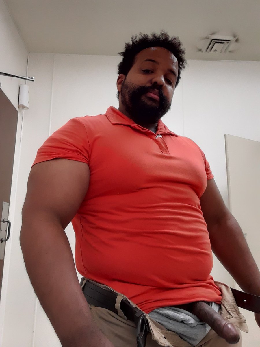 TomProspeczdoh's tweet photo. If I'm not hard in public, why go out? 😋 #fcf #tats #gay #straight #gaysex #bigcock #hung #gooner #bator #batebro #cockout #hung #bbc
 #gaynsfw #daddydick #boner #balls #bigballs #testicles #penis #exhibtionist #manthighs #thickthighs #massivecock #straphanging #wataa #chudai https://t.co/AUMUELbRET