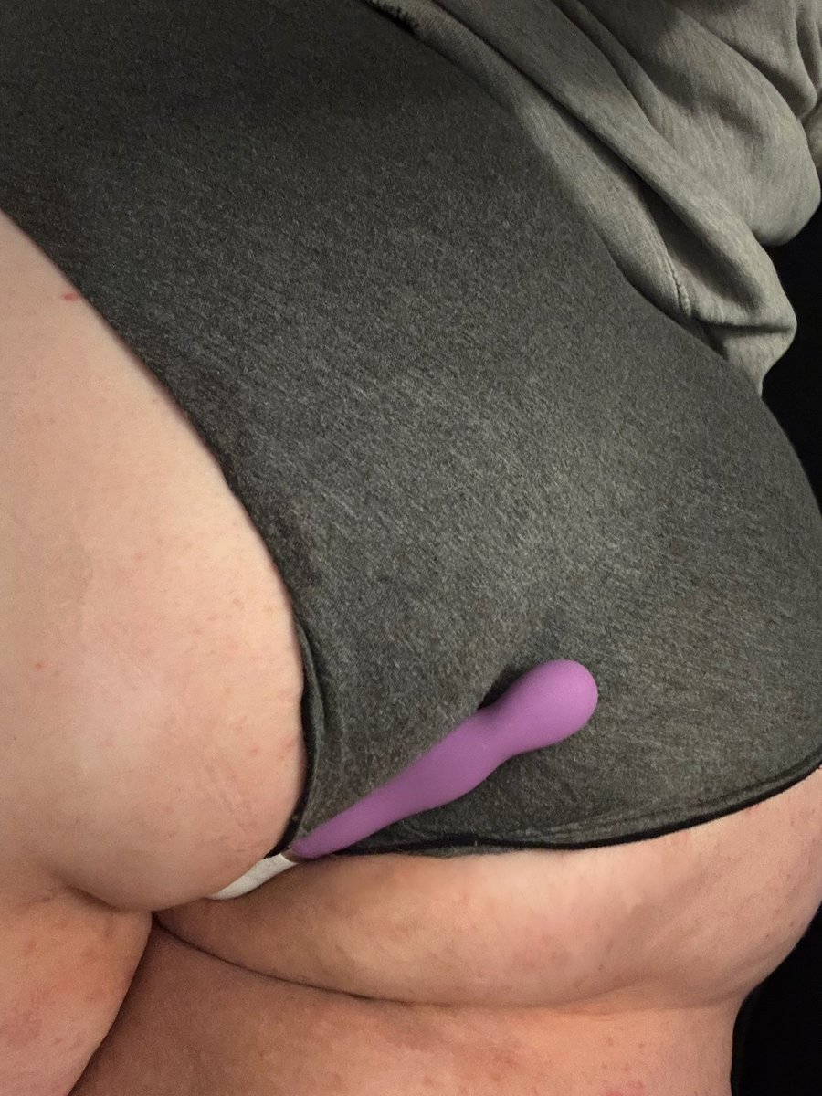 ang3lbb's tweet photo. Now imagine it was your big fat cock instead hehe~
#nsfw #nsfwtwt #porn #of #wataa #chudai #feet #booty #ass #dildo #blowjob #cock #pussy #latina https://t.co/pxEqPGO8hr