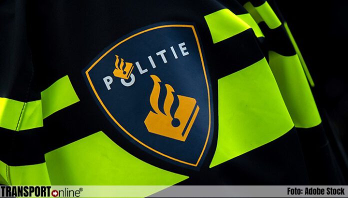 wereldnieuwsonl's tweet photo. Man (24) overleden bij steekincident op COA-opvanglocatie in Alkmaar, verdachte (22) aangehouden
https://t.co/ca8GU9njb4 #Alkmaar #dode #opvanglocatie #steekincident https://t.co/bsddqzVl2V