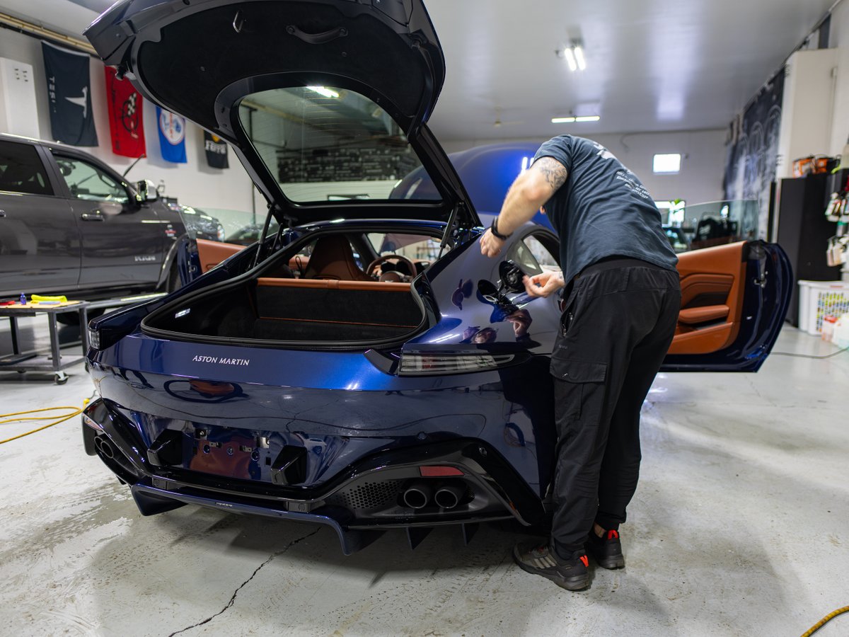 AreteAutoSalon's tweet photo. Full decontamination, wheels-off coating, leather conditioning, and CQUARTZ Skin over this fully PPF-wrapped Aston Martin. Front start to finish, we couldn't stop admiring this one. Get protected at Areté! https://t.co/dE5Zhh16rE