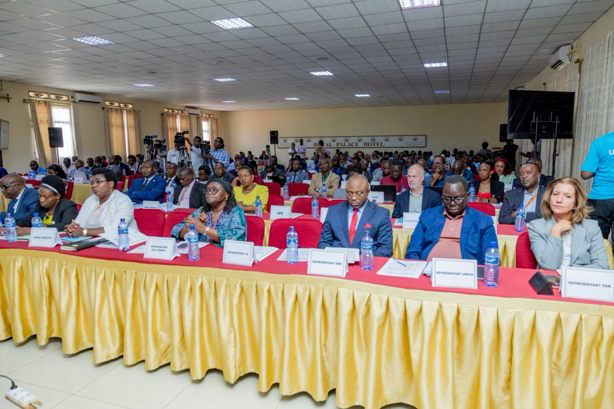 OPDD_Burundi's tweet photo. SE @Burundi1stLady a rehaussé de sa présence, ce 30.9.2026 à #Bujumbura l’Atelier National de Capitalisation des Acquis du Projet Modèle de Développement de la Petite Enfance de Kayanza, de partage d’expériences et de plaidoyer en faveur de la petite enfance au Burundi. https://t.co/IPtnUaLncj