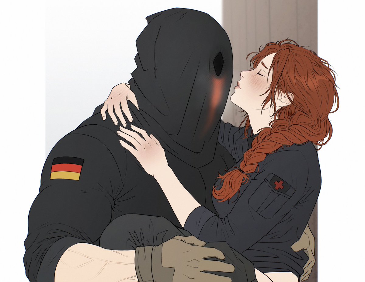 z3nt5u's tweet photo. Thank you so much for this spicy yet adorable commission! I absolutely love this red-haired fox girl 🦊
Giant König is pretty great too. ❤️

I still have one commission slot open! 😖

#callofduty #konig #commission https://t.co/4uKxjFP6Io