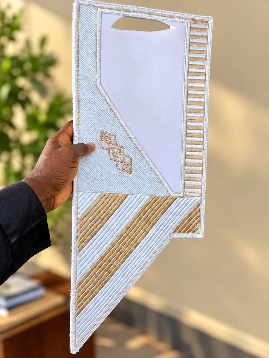 Anas_Zuru's tweet photo. Price tag: 20k

Available.

Nationwide delivery.

08130601397. https://t.co/QvrWO1H5ng