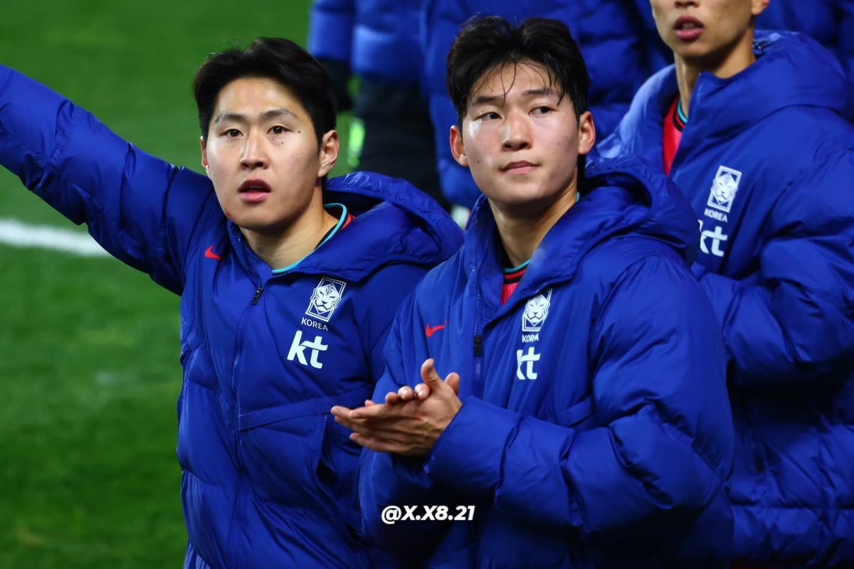 rkawkghfkd's tweet photo. 동생들 챙기는 이강인 빨랑 다시 보구싶다
아가들아 언넝 우승하고 돌아오도록 https://t.co/JxX3Vxui2z