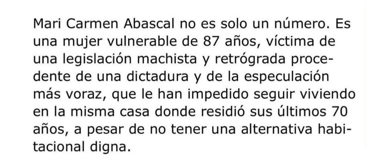 SrLiberal's tweet photo. La legislación franquista le dio a los padres de Maricarmen un alquiler de por vida.

Maricarmen se ha beneficiado durante 71 años de ese alquiler de renta limitada.

Y ha sido desahuciada con legislación socialista.

Pero es víctima de una legislación machista y retrógrada procedente de la dictadura franquista y la especulación ….

Estos son los de la memoria histórica y muy democrática.
