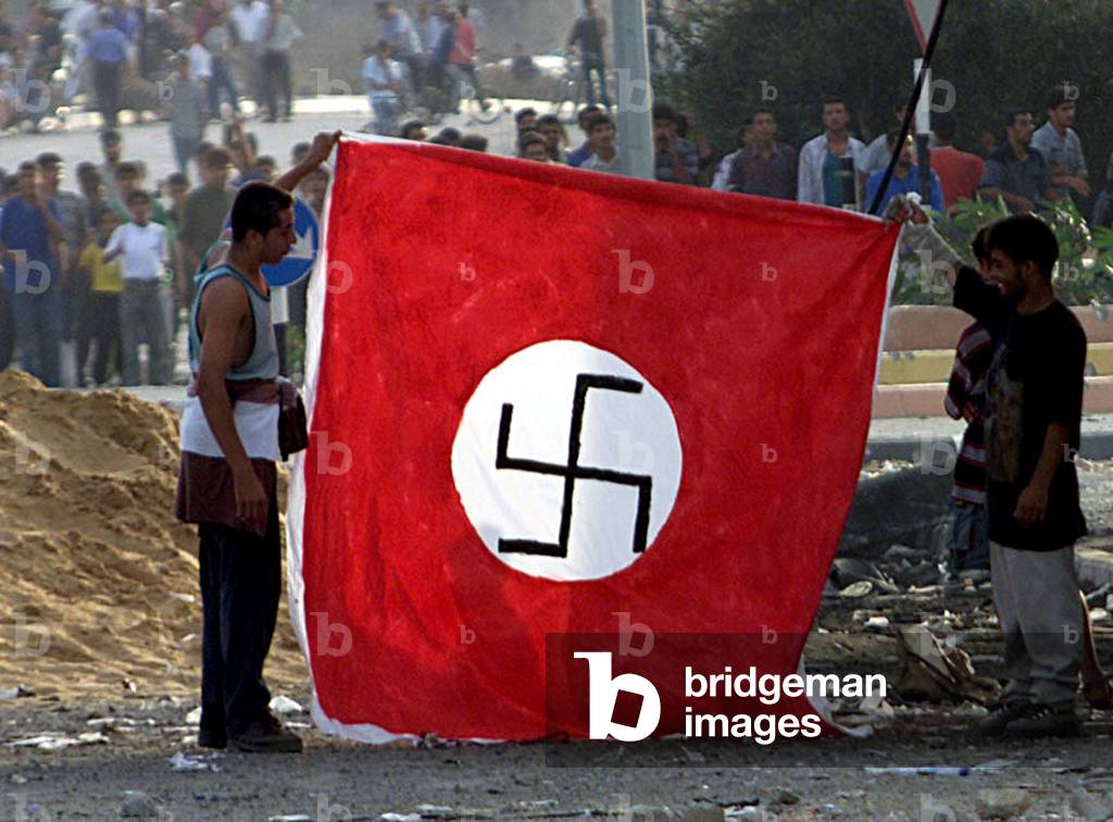 JamesRdz95's tweet photo. @Intifada4Life @FrenchEmbassyZA Paleshits are nazis too. https://t.co/KrajV3w1Z2
