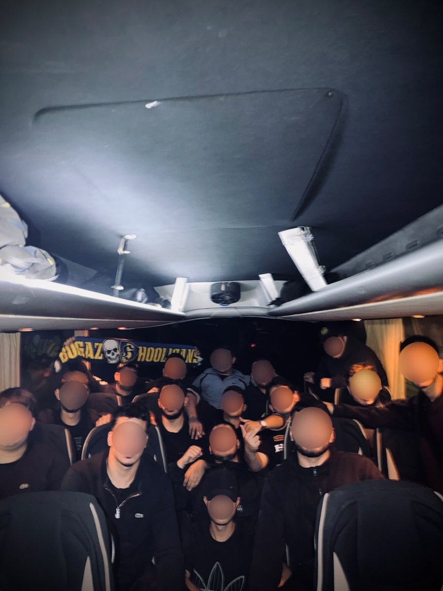 bogazbutchers's tweet photo. Korsanlar bütün hayatlarını gizemli hazineler arayarak geçirdiler, ne üzücü… Oysa gerçek hazineleri onları hayatları boyunca birbirine bağlayan dostluklarıydı…

#FBHyouth #ameteur #awaydays

@ tekirdağ https://t.co/jJNZjI5cVL
