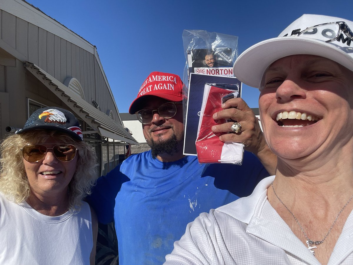 LaraGoodell's tweet photo. Everybody Arizona 1st🇺🇸VOTE @davidroseaz @andybiggs4az @votewarren @TexPolesky 
🇺🇸🇺🇸🇺🇸🇺🇸🇺🇸🇺🇸🇺🇸🇺🇸🇺🇸🇺🇸🇺🇸🇺🇸🇺🇸🇺🇸 @marygoodfellow https://t.co/dtFpE7NbRX