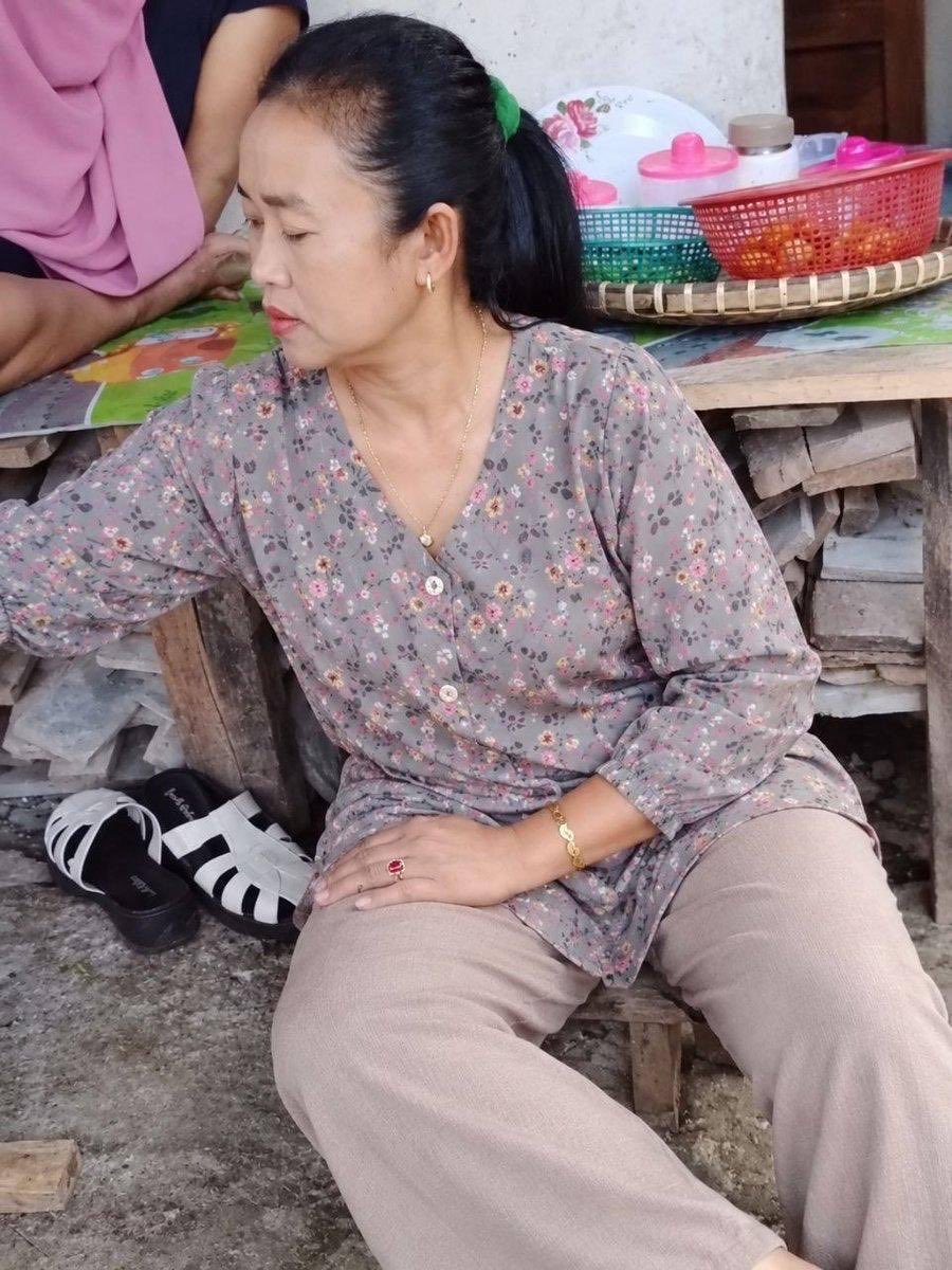 ritamnu's tweet photo. Runtah penjual di pasar
▶️ https://t.co/1ZIXxTLERE https://t.co/Sxis7qXtxY