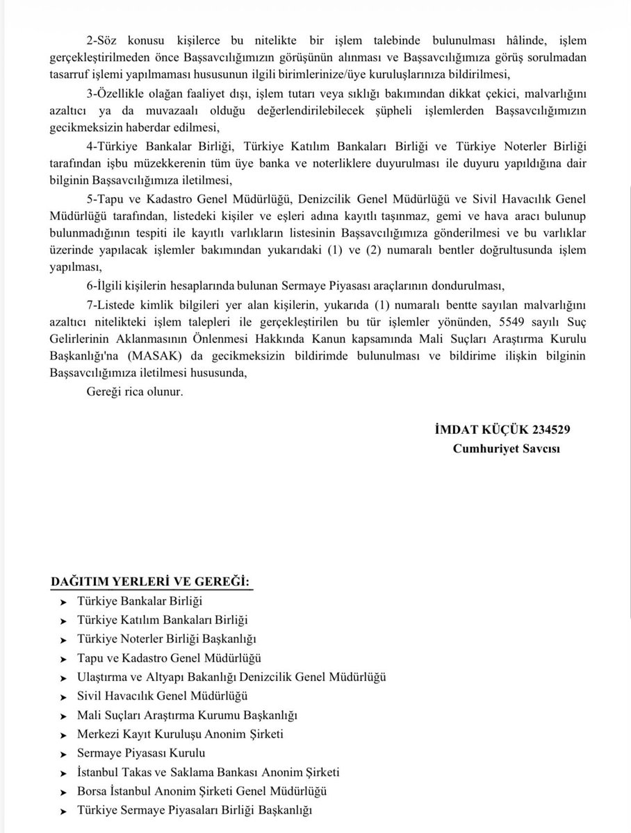 ahmetsahmets's tweet photo. Fon soygunuyla ilgili yürütülen soruşturmada AKP kurucularından, eski bakan ve halihazırda AKP Siyasi ve Hukuki İşlerden Sorumlu Genel Başkan Yardımcısı Hayati Yazıcı’nın oğlu Mustafa Yazıcı’nın da mal varlığına tedbir konuldu. https://t.co/Dzu63b0Mp8