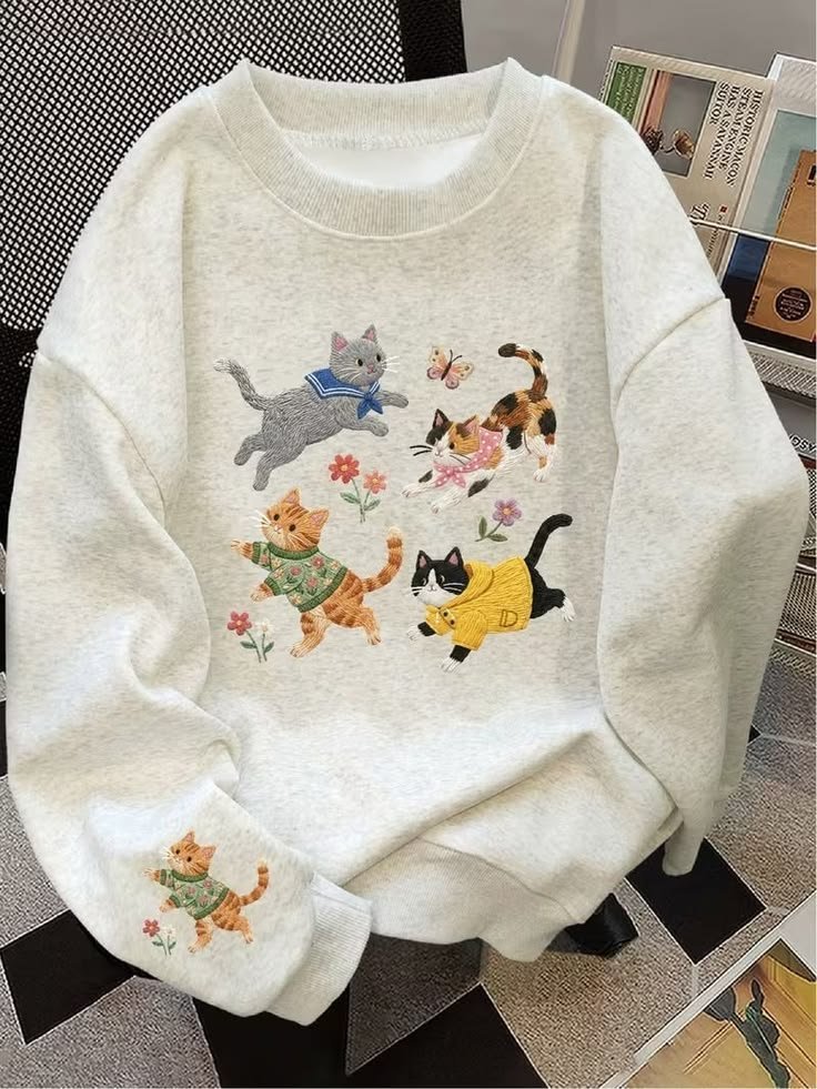 calmgloww's tweet photo. wearing a little bit of joy https://t.co/7Ue8nHtGpK