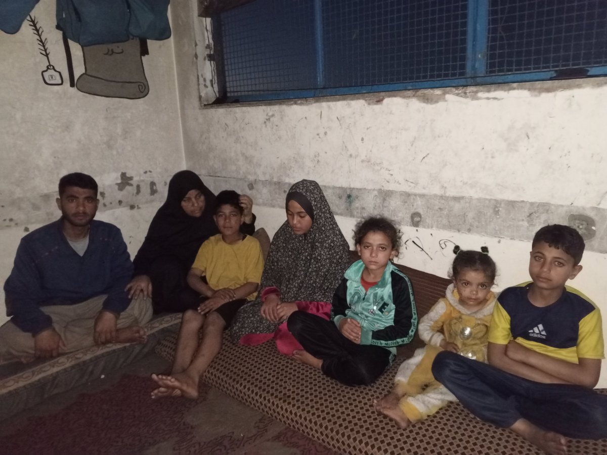AhmedR_2006's tweet photo. My younger siblings are going to bed hungry I swear there isn't even a bag of flour in our home I have a broken hand and my brother Hassan has a heart condition that has worsened We urgently need $185 for Hassan’s medicine and food Please help us 🙏💔
🔗[https://t.co/bbEhCXYW7t] https://t.co/vTs1ef3DBU