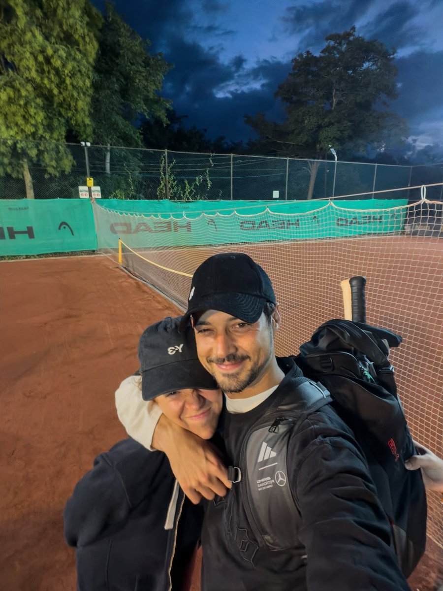 t_kalbi's tweet photo. Mert Yazıcıoğlu, sevgilisi Zeynep Artukmaç ile tenis oynadıkları bir günden kareler paylaştı.❤️ https://t.co/fRS4s98f8b