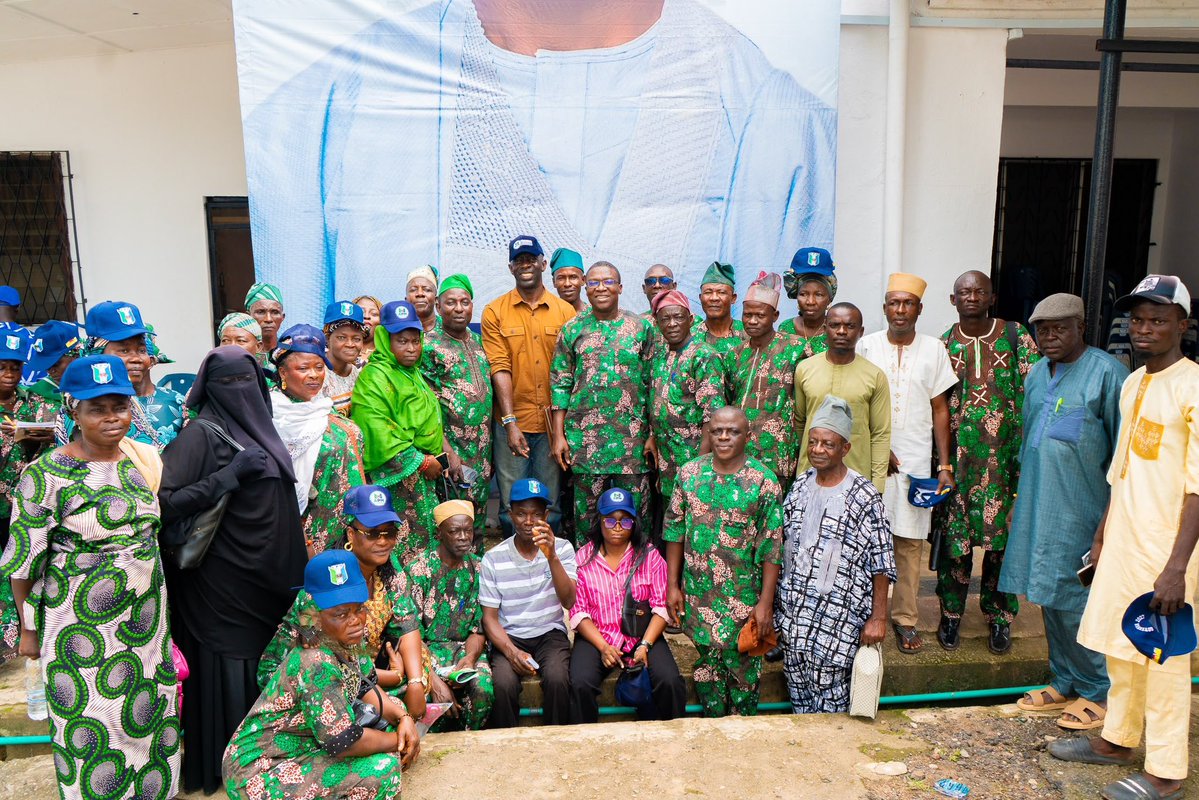 adekanmbi_bimbo's tweet photo. Earlier today, I had a productive engagement with the All Farmers Association of Nigeria (AFAN), Oyo State Chapter.

While the association acknowledged the efforts and achievements of Governor Seyi Makinde’s administration, they also called for continuity and further action on access to land, farm roads, financing, research, support for smallholder farmers, and other areas requiring attention.

I assured them that I will work hand in hand with our local farmers to ensure that agricultural policies and programmes are shaped from the grassroots, reflecting their needs and the realities of farming in Oyo State.

#VoteBimboAdekanmbi2027 #Omituntun3.0 #APM #OyostateGovernor #EjekiBimboSeyi
