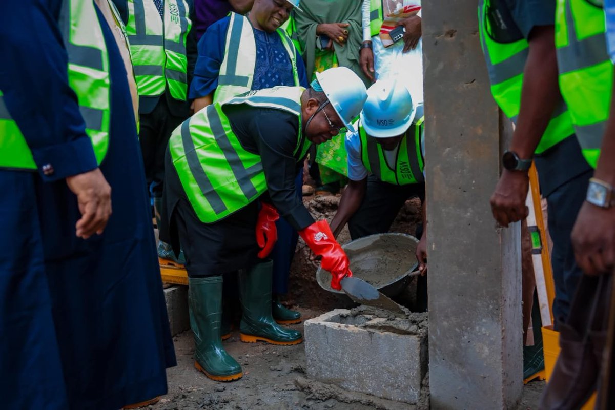 NTANewsNow's tweet photo. FG BEGINS CONSTRUCTION OF NEW NATIONAL GRID CONTROL CENTRE

The Federal Government has commenced the construction of an ultra-modern National Control Centre for the Nigerian Independent System Operator, NISO, in Osogbo, Osun State.

The new centre will replace a 64-year-old facility so as to effectively manage the national grid.

A statement by the Minister of Power, Joseph Tegbe says the new centre will give NISO real-time visibility of the national grid and the capacity to respond promptly to system events, describing it as a concrete expression of the President’s determination to fix underlying weaknesses in electricity supply.

Upon completion the centre will deploy integrated SCADA, large-format displays and analytics to assist operators detect developing faults, plan preventive maintenance and optimise existing generation and transmission capacity.

It also notes that it will improve response to system disturbances, support renewable energy integration, strengthen Nigeria’s coordination within the West African Power Pool and enhance physical and cyber security.
