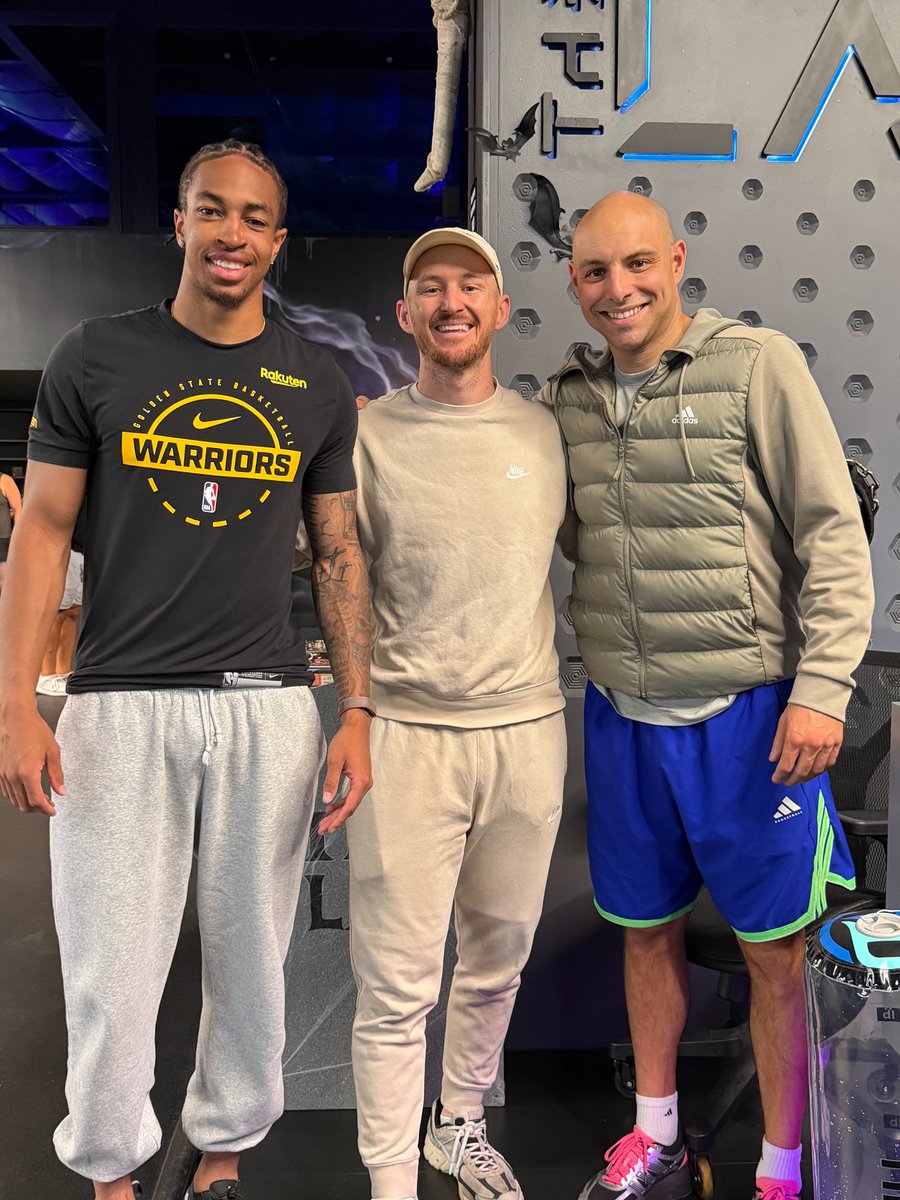 Lakeshow_Hoops's tweet photo. Full ⭕️ @ChanceMcMillian &amp; @JojoFightletics! #LakeshowFam💜💛 https://t.co/UiJI3We5Zm