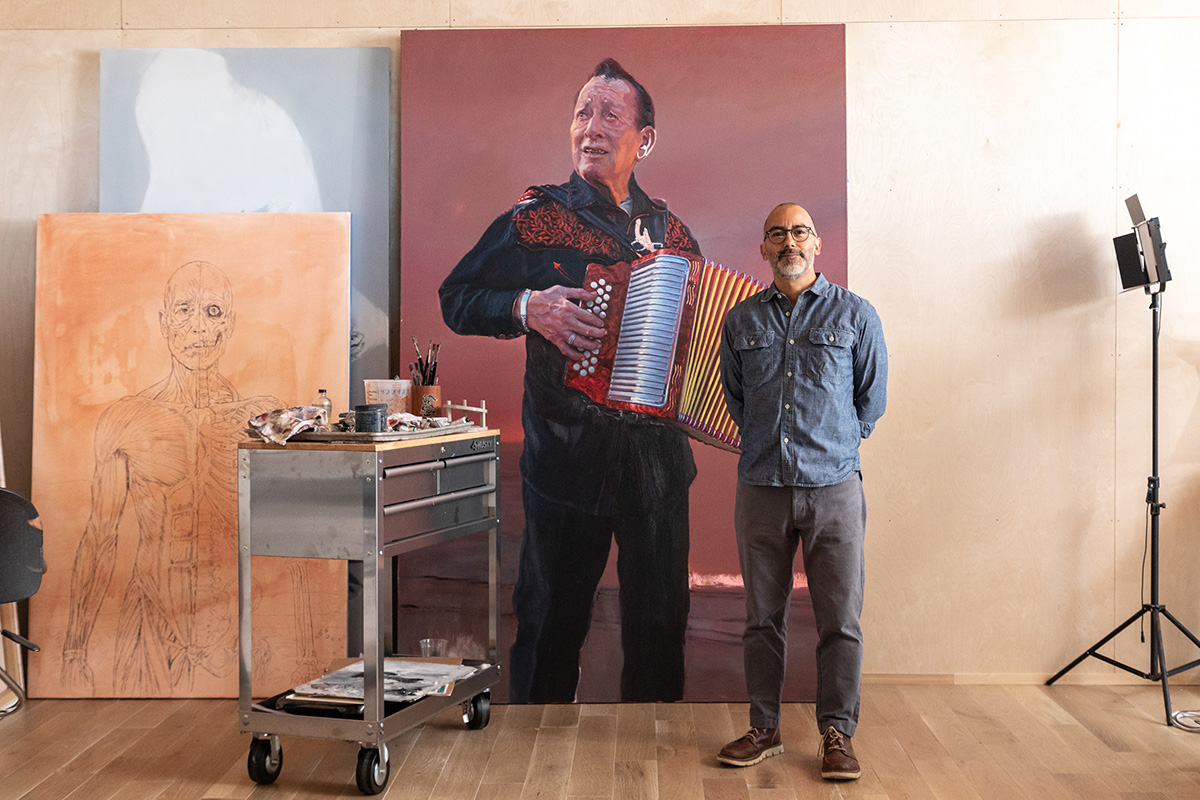 getcreativesa's tweet photo. We are extremely proud of San Antonio artist Vincent Valdez, who has earned a 2026 MacArthur Genius Grant! Vincent also recently earned a FY27 artist grant funded by the Department of Arts &amp; Culture ❤️✨

Photo credit: John D. and Catherine T. MacArthur Foundation #getcreativesa https://t.co/4vjCTI22GP