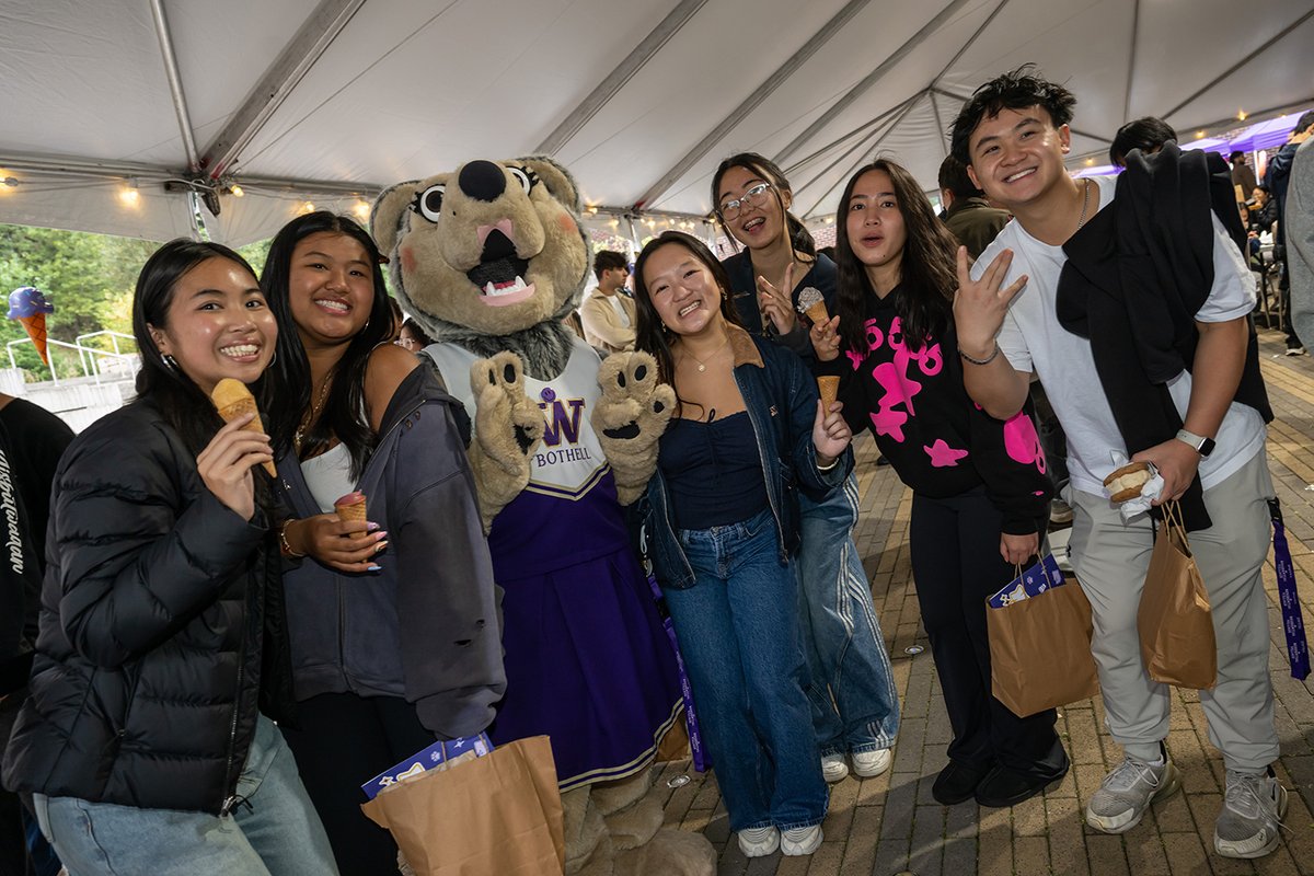 UWBothell's tweet photo. A new academic year starts today at UW Bothell!

Yesterday, we welcomed our newest Huskies at Convocation. Today, classes begin and campus is buzzing again.

Welcome to the 2026-27 academic year, Huskies. We’re glad you’re here. https://t.co/QiDk2H5N1x