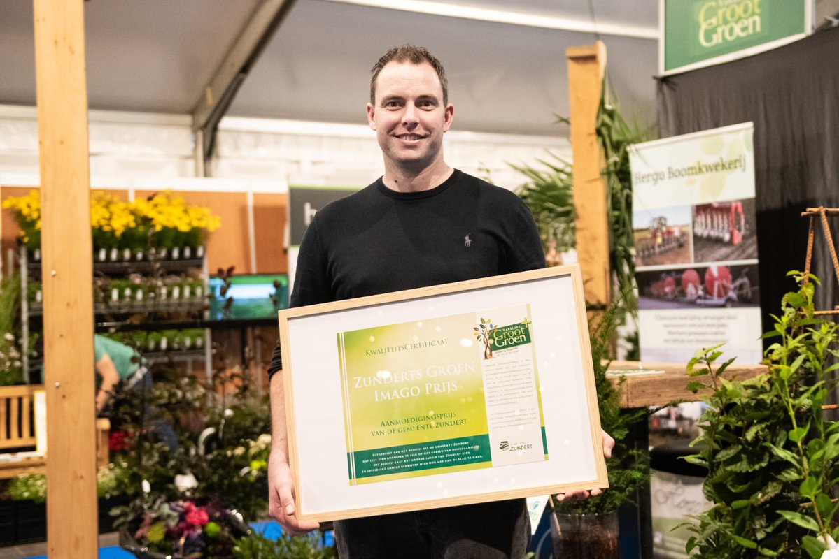 grootgroenplus's tweet photo. En de winnaars zijn... 🎉 Gefeliciteerd!  Jac Lodders:  - Boomkwekerij Damen R034  Jan van Dongen: - BCT ROOTZ B078  Zunderts Groen Imago Prijs  - Hergo Boomkwekerij BV B084  #grootgroenplus #growingtogether https://t.co/68sHLniqFU
