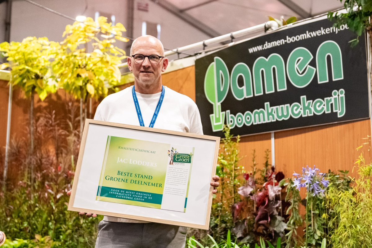 grootgroenplus's tweet photo. En de winnaars zijn... 🎉 Gefeliciteerd!  Jac Lodders:  - Boomkwekerij Damen R034  Jan van Dongen: - BCT ROOTZ B078  Zunderts Groen Imago Prijs  - Hergo Boomkwekerij BV B084  #grootgroenplus #growingtogether https://t.co/68sHLniqFU