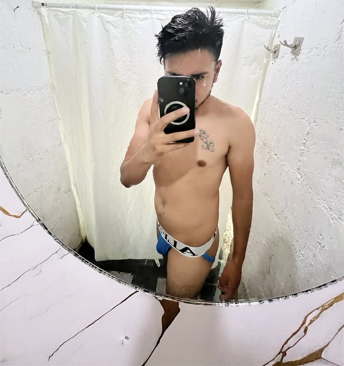 placercompX's tweet photo. Hoy tocó hacer 🍑
#hotmx #cruising #NSFWLatam https://t.co/DkjWMn9k6C