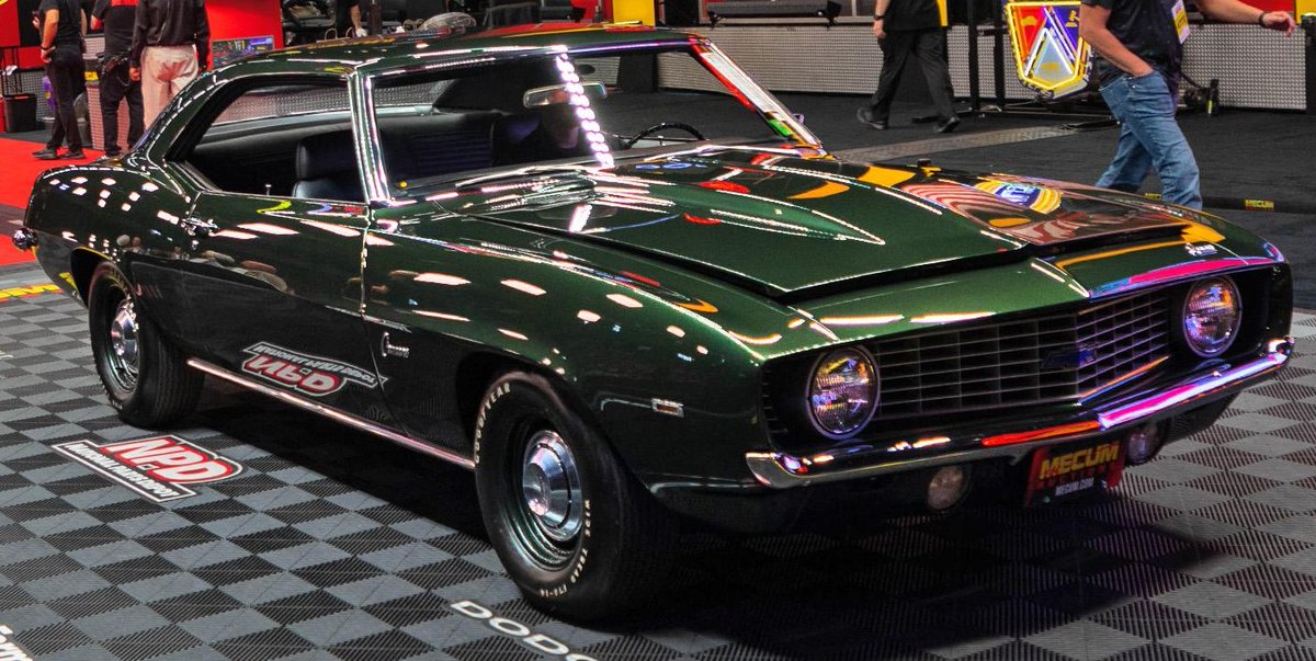 ExecutiveAuto_T's tweet photo. TONY’S TAKE 🏁

One car I've always thought would be pretty damn hard to walk past…1969 Camaro ZL1.

What's a car you've seen in person that you still think about?

#TonysTake #CarTalk #CarEnthusiast #CarGuys #Automotive #ClassicCars #Truck #Car #Buy #Call #Text #RT #Like #DAD https://t.co/yjAND3tv1A