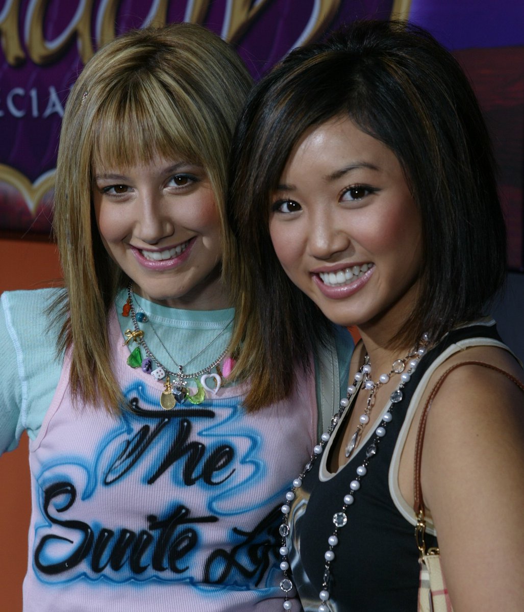 ThrowbackTisx's tweet photo. September 30th, 2004: Ashley Tisdale and Brenda Song attend the Aladdin 2-Disc Special Edition DVD Premiere in Hollywood, California https://t.co/TfzKanPOgC