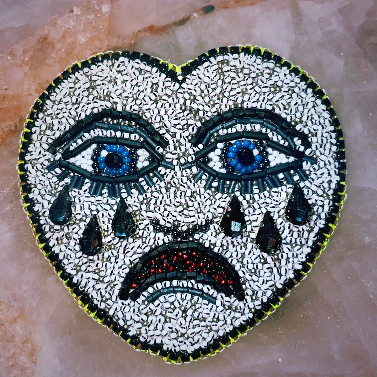 debanawen's tweet photo. Rent is due and I’m short. 

*a tale as old as colonization and capitalism*

I’m a single mom, full time professional and still cannot “life” w/o a side hustle. 

My beadwork keeps us housed. Every sale helps. BUY MY ART. Potawatomi made. 

https://t.co/hJW3DdOLl3 https://t.co/bcP5HiZKbd