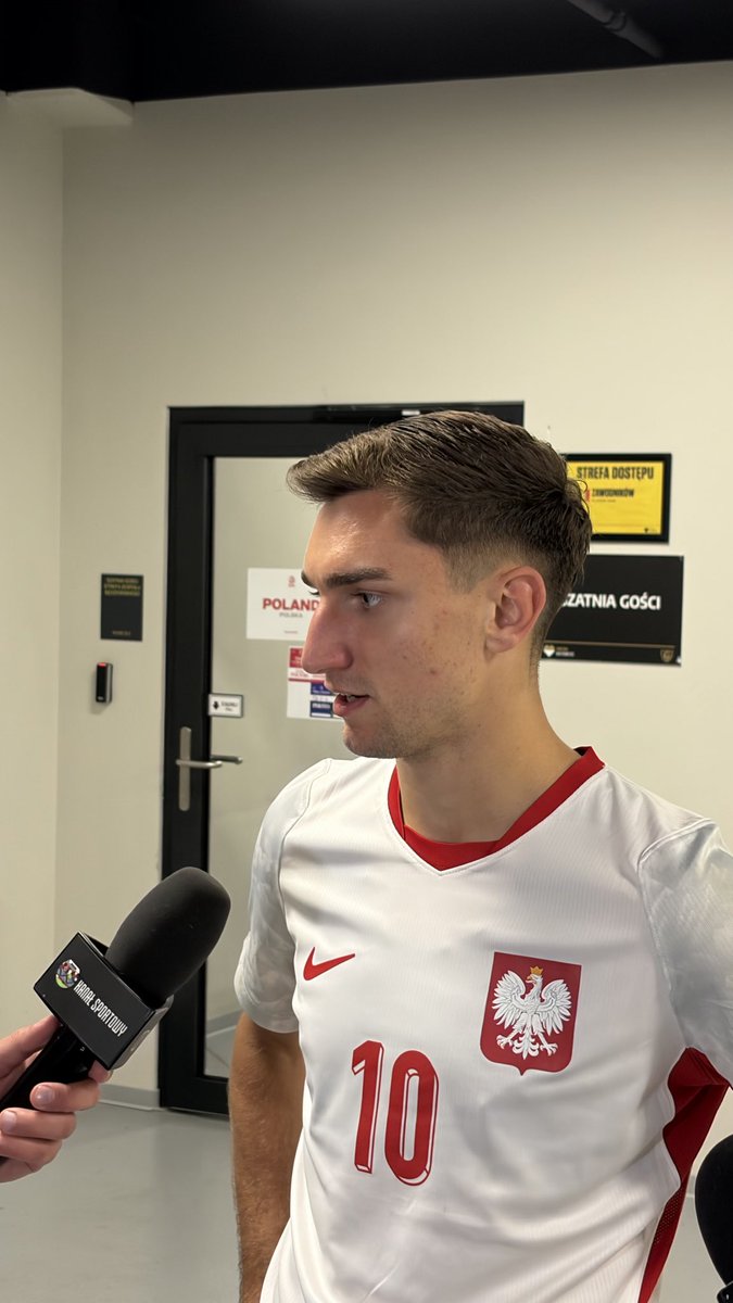 kczerwonka_'s tweet photo. 🎙️Dawid Drachal i Tomasz Pieńko na temat wyjazdowym meczu o awans z Włochami:
"Jesteśmy faworytami"
#POLSWE 🇵🇱 https://t.co/g9XivMj9Rq
