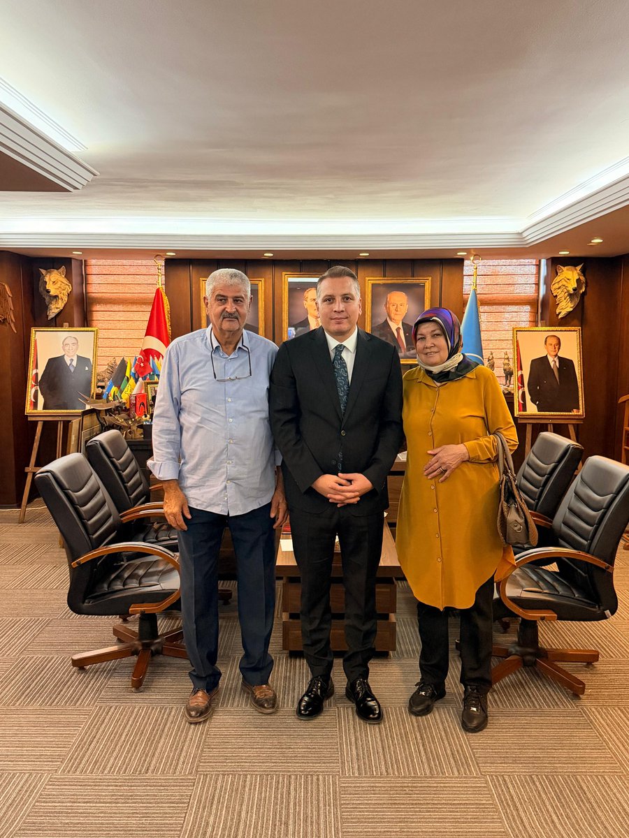CemTutsoy's tweet photo. Kendi ailemden ayrı görmediğim Emre Yüksel Başkanımızın kıymetli annesine ve babasına, nazik ziyaretleri ve içten muhabbetleri için gönülden teşekkür ediyorum.

Ziyaretleriyle bizleri mutlu eden kıymetli büyüklerimize Rabbim sağlık, huzur ve hayırlı uzun ömürler nasip etsin. https://t.co/D9OHXI38dq