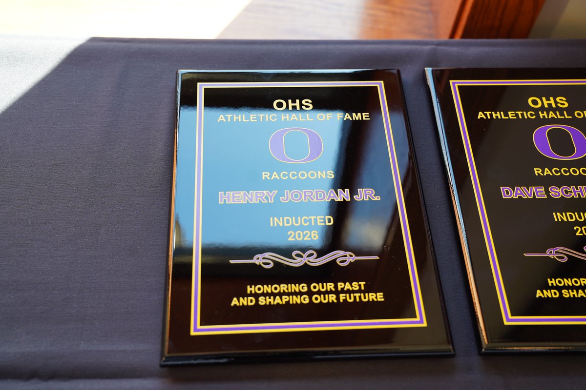 oconschools's tweet photo. We are honored to induct Henry Jordan Jr. into the OHS Athletic Hall of Fame! ππ He played Basketball, Football and Track from 1973-1977. Thank you Henry for your dedication and excellence within the athletic community! π¦#OconPride #OconDriven #Oconomowoc https://t.co/BmxTVXjmaA