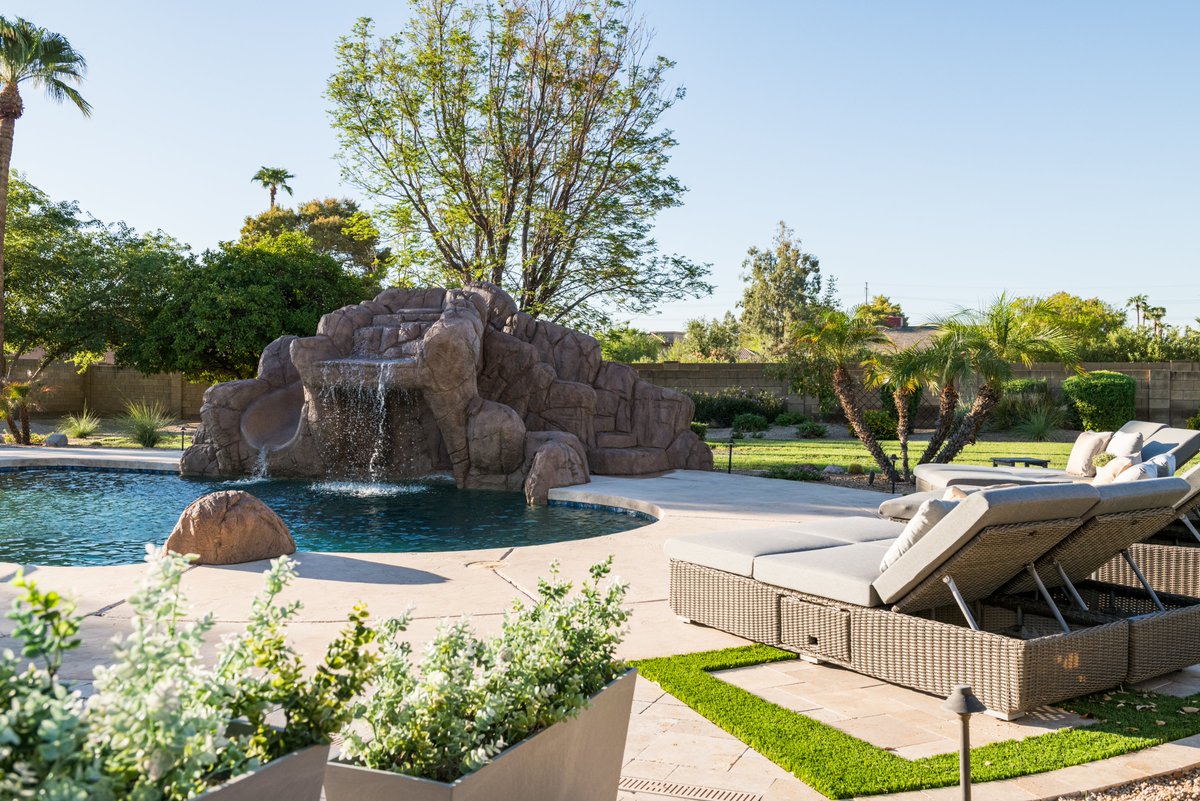 Mav_Builders's tweet photo. From concept to completion, Maverick Builders is your partner in property development.
Let's bring your ideas to life! ποΈ
#PropertyDevelopment #Construction #contractor #builder #developer #newhome #newconstruction #generalcontractor #localbuilder #development #Arizona #AZ https://t.co/GK1iQFOMJ3